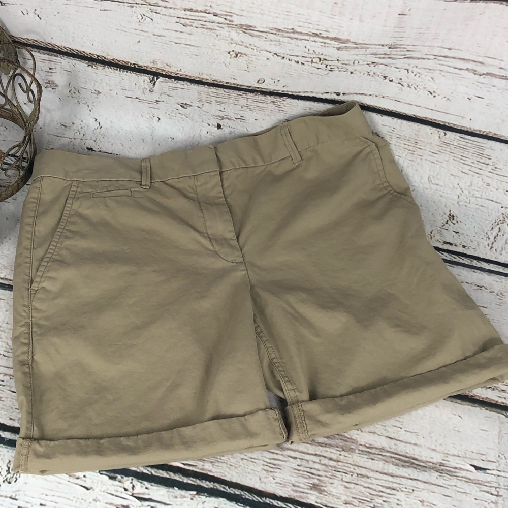 GAP Khaki Shorts 6